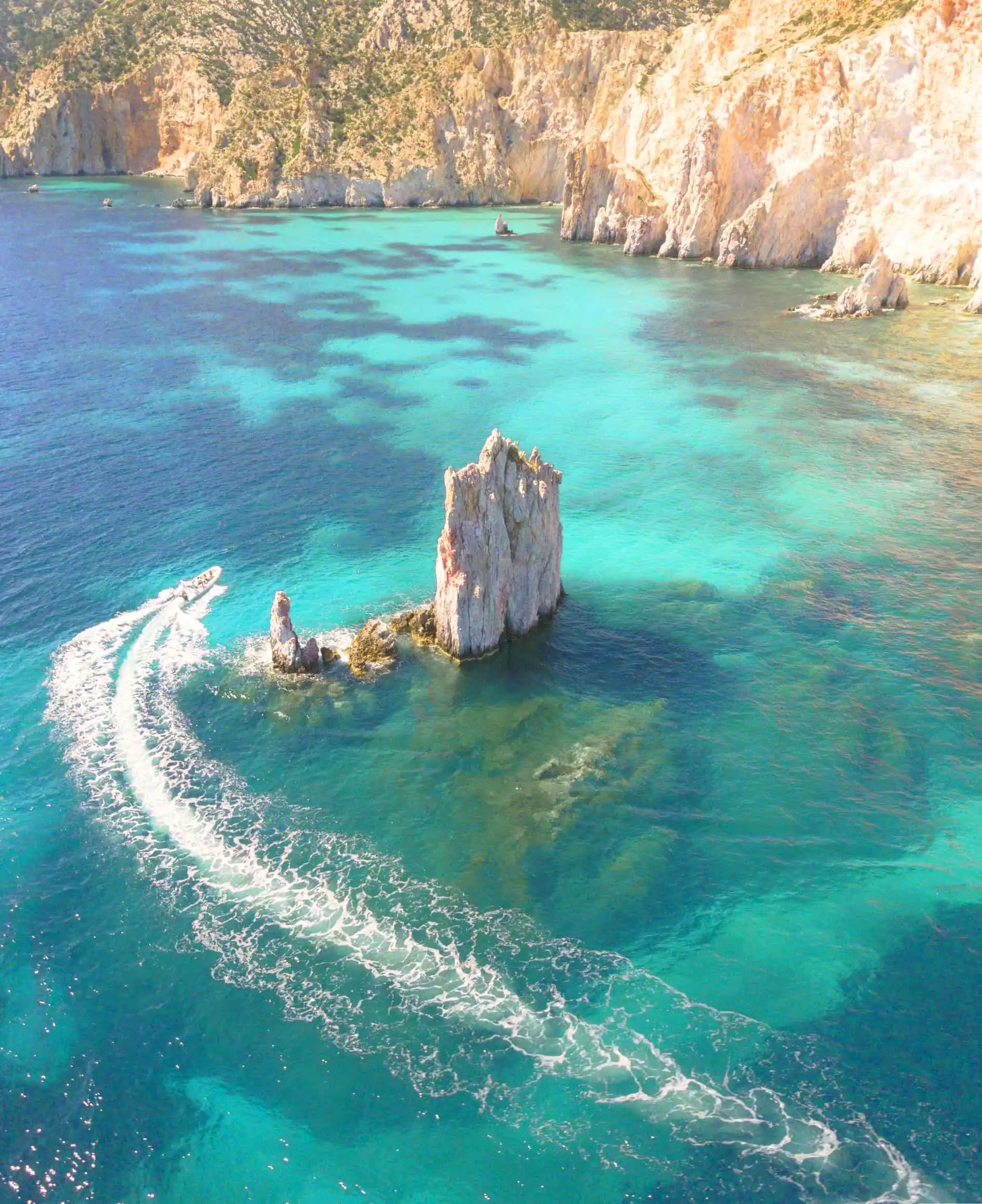 Polyaigos & Kimolos Private Boat Tour from Milos
