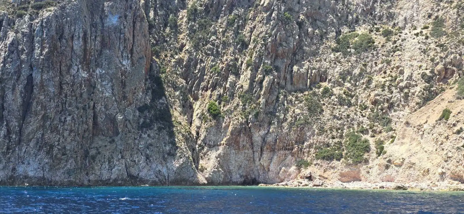 Kimolos boat excursion